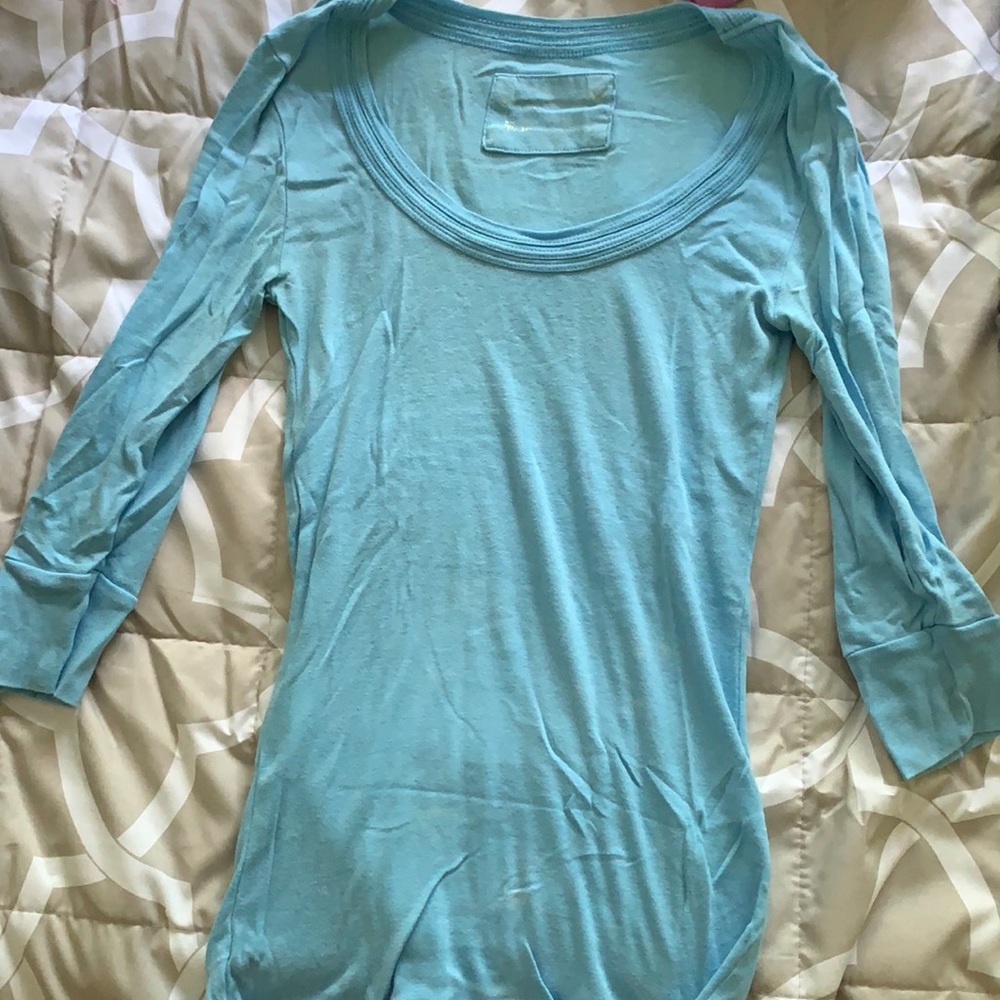 Aeropostale 1/2 sleeve light blue scoop neck tee